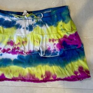 Womans gently uses tennis skirts mostly Addidis and Nike. Size small